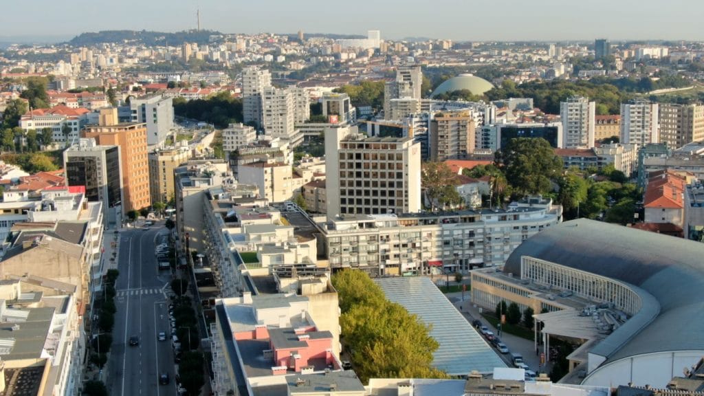 Jakobsweg - Meine-Spiritualitaet.de - Blick über Porto mit Hilfe unserer Kameradrohne