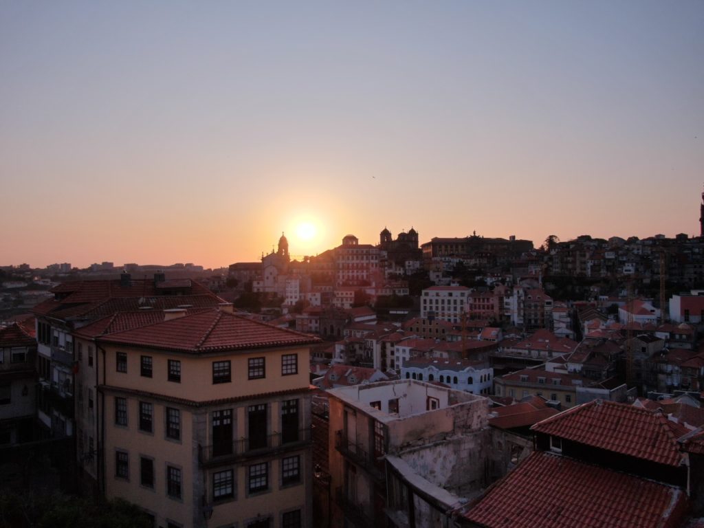 Jakobsweg - Meine-Spiritualitaet.de - Sonnenuntergang in Porto